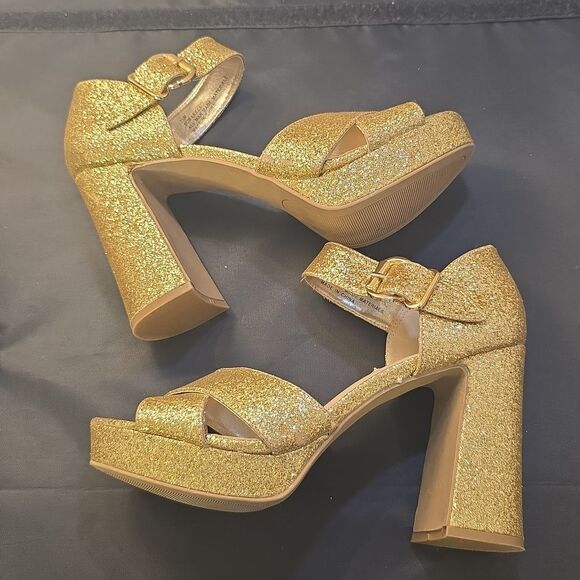 SUGAR LEEZA GOLD GLITTER CRISS-CROSS STRAP BLOCK HEEL HEIGHT SANDAL - Picture 8 of 16